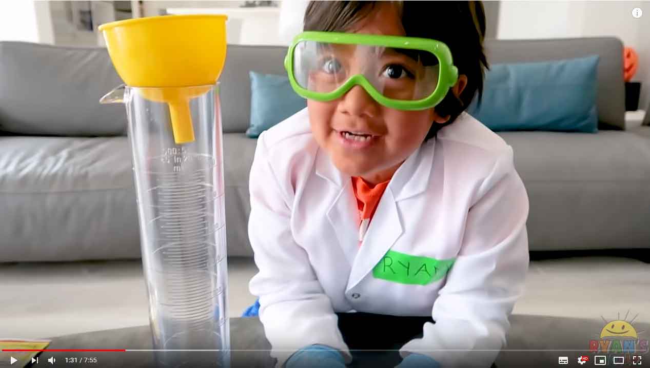 في الثامنة من العمر ويحصد 26