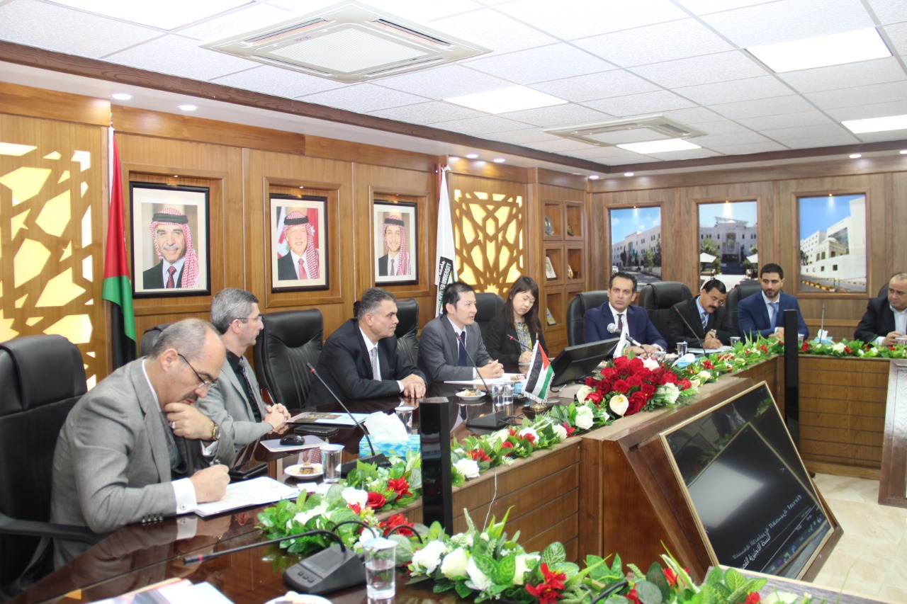 منحة تدريبية في مجال صيانة السيارات