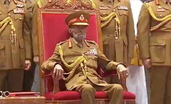 الغارديان: انتكاسة بصحة السلطان قابوس