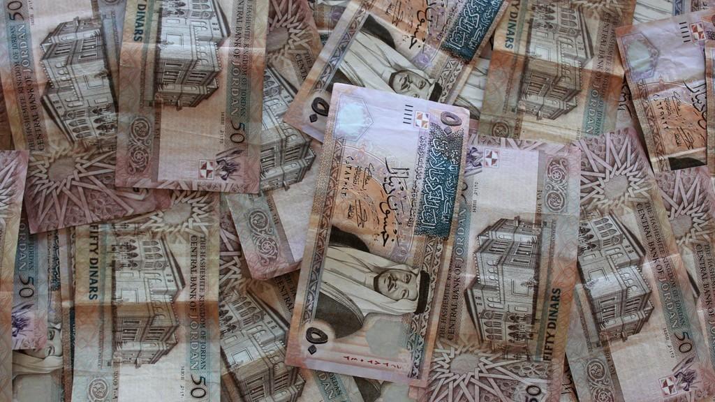 ديون الأردن ترتفع إلى 30.195 مليار