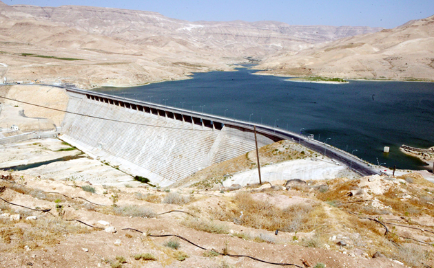 توقع ارتفاع مخزون السدود إلى مئة