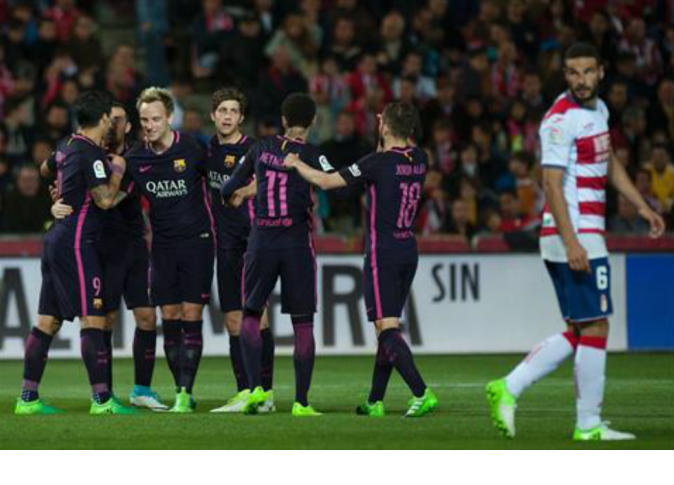 برشلونة يمزق شباك غرناطة برباعية