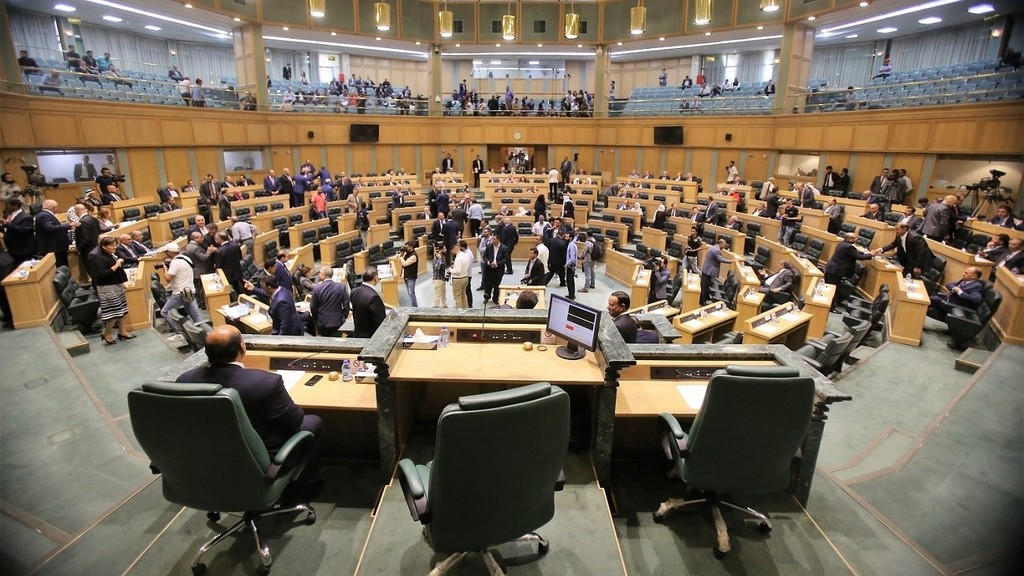 اللجنة المالية تناقش موازنة وزارات وهيئات