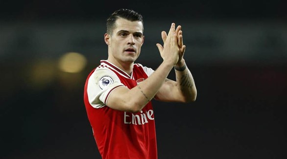 أرتيتا يحسم مصير تشاكا مع آرسنال