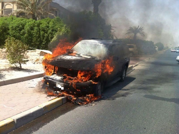 مجهول يضرم النار بمركبة مواطن في