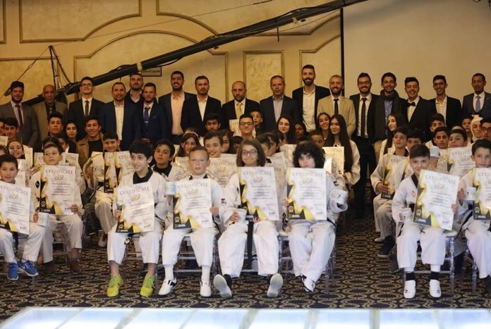 وحدة شباب السلط تكرم اكاديمية ابو