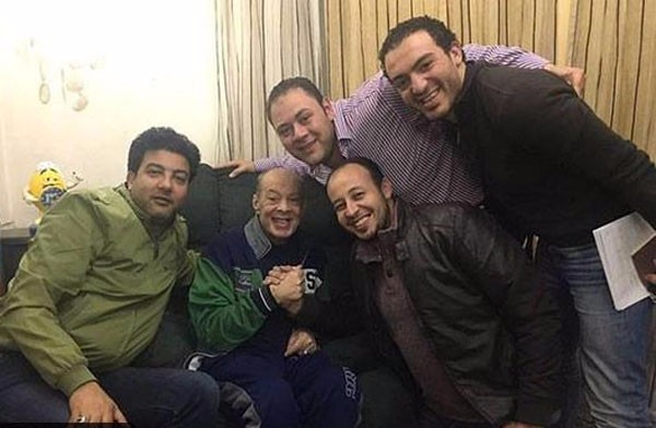 زوجة المنتصر بالله تناشد الفنانين السؤال