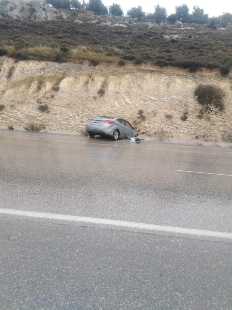 6 حوادث سير بسبب الانزلاقات على