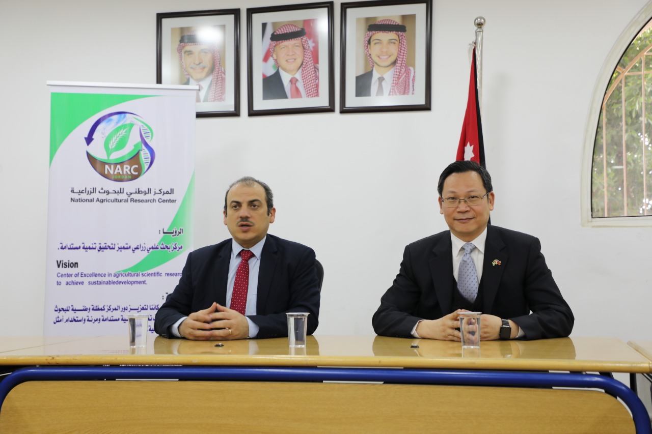 وفد من تايبيه يزور الوطني للبحوث