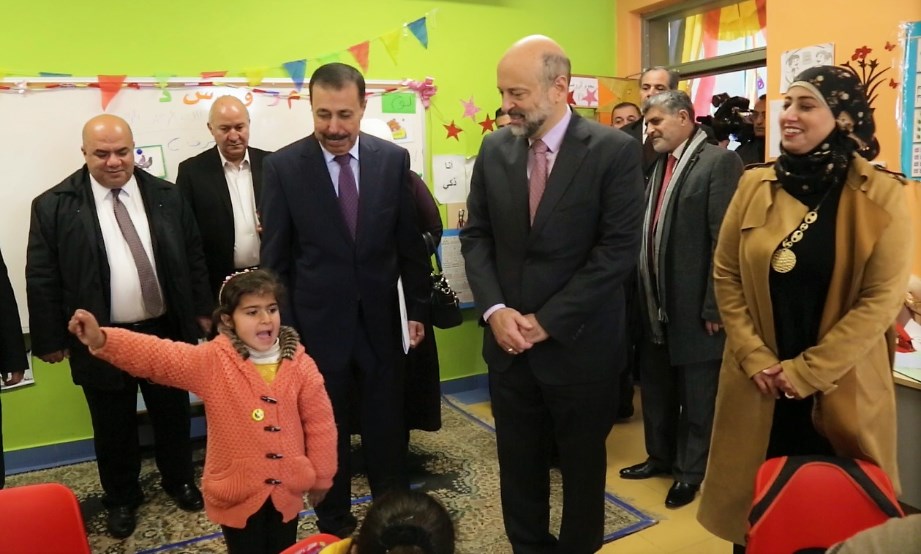 الرزاز يزور روضة في شفا بدران..