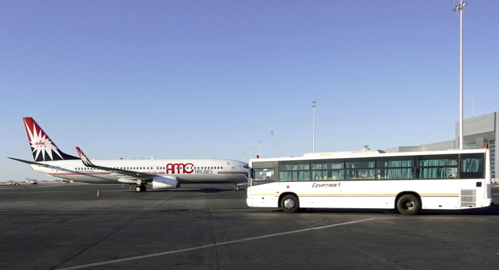 مصر للطيران تعلق رحلاتها إلى بغداد