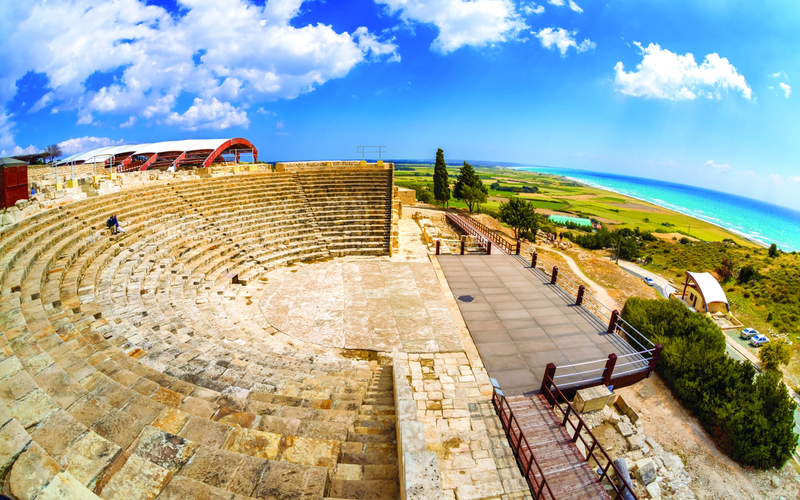قبرص.. جزيرة الألوان الطبيعية