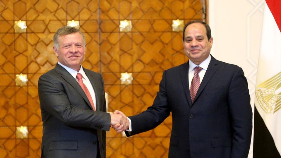 الملك يبعث برسالة إلى الرئيس المصري