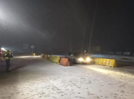 الثلوج تتراكم في رأس النقب