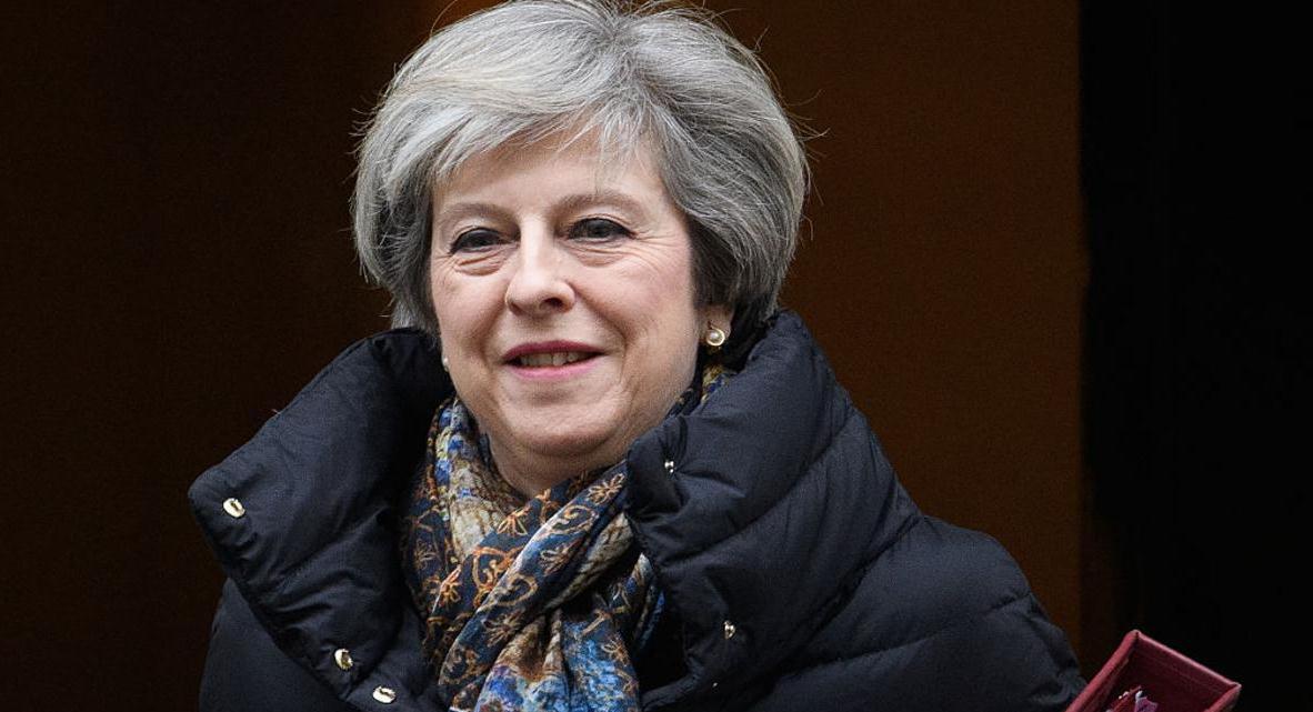 تيريزا ماي تغادر المملكة