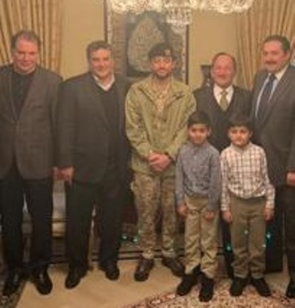 الأمير الحسين ولي العهد يزور الفريق