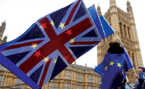 ’عموم بريطانيا‘ يوافق نهائيا على اتفاق