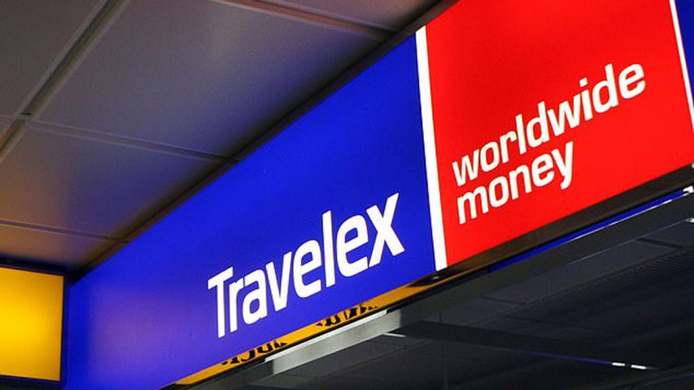 هاكرز يخترقون أكبر مكتب صرافة في