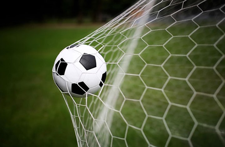 أبرز المباريات العربية والعالمية اليوم الجمعة