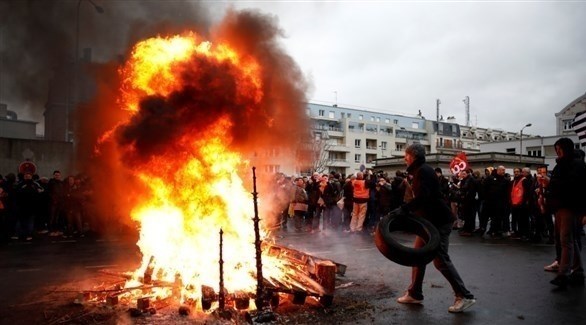 احتجاجات في أنحاء فرنسا لدعم موقف