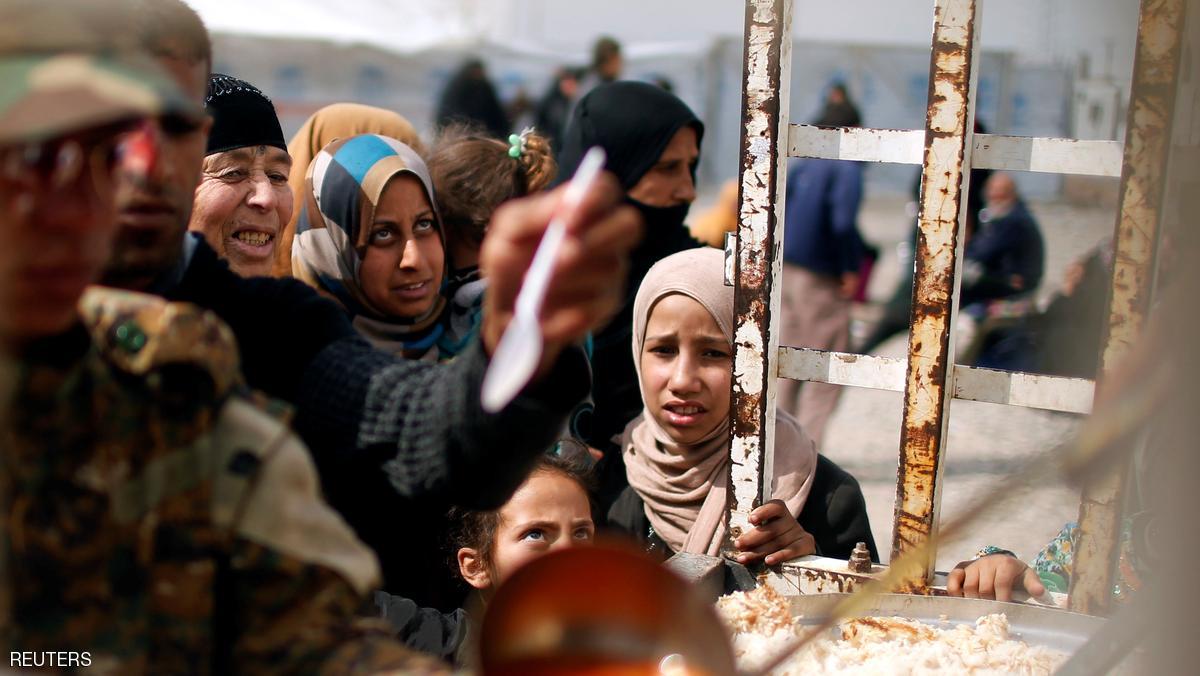 عدد النازحين من الموصل يتخطى 300