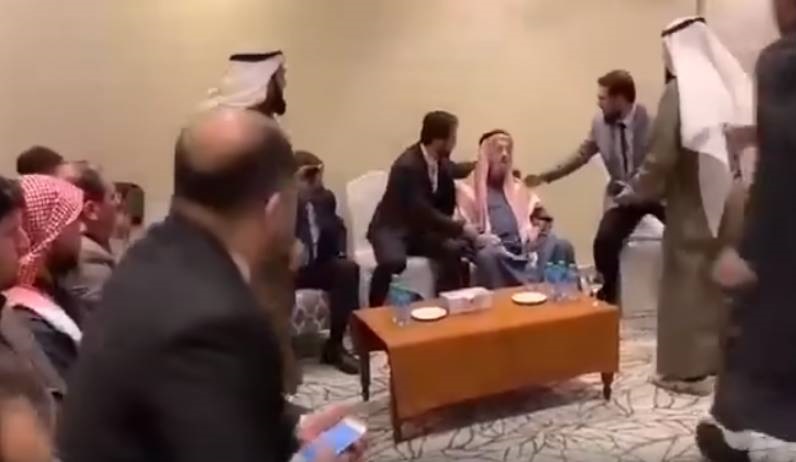 بالفيديو: مؤثر.. وفاة داعية فلسطيني معروف