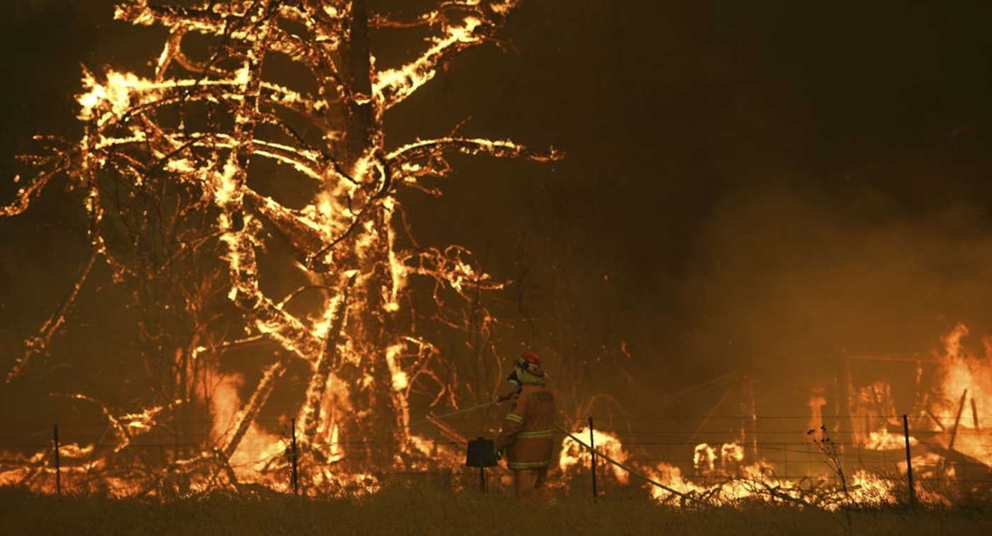 أستراليا تدعو ربع مليون شخص إلى