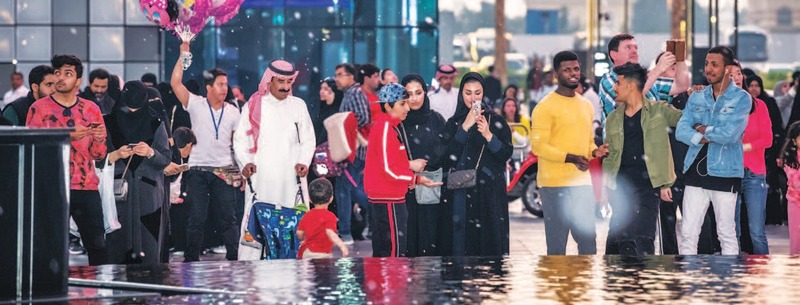 التأشيرة المتعددة.. فتح سياحي