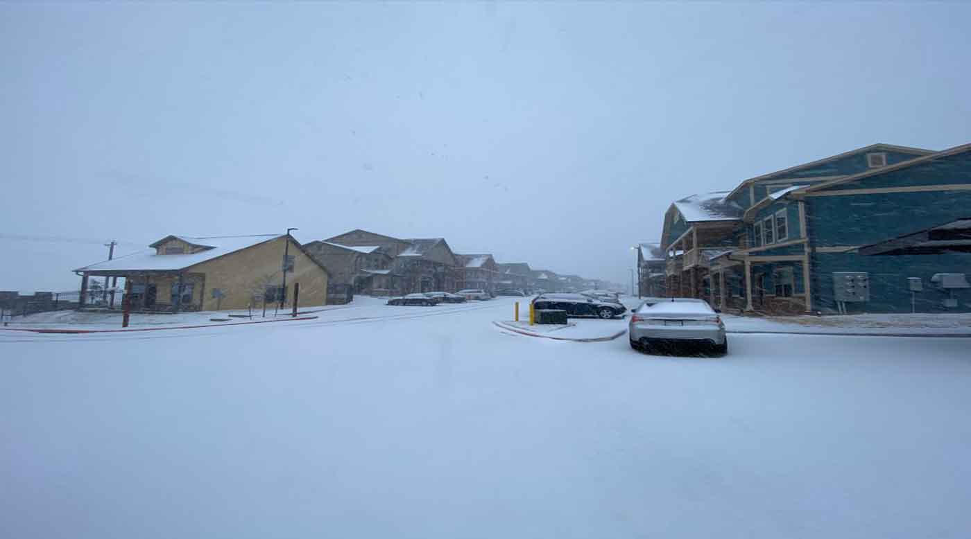 مقتل 10 وإلغاء رحلات جوية وانقطاع