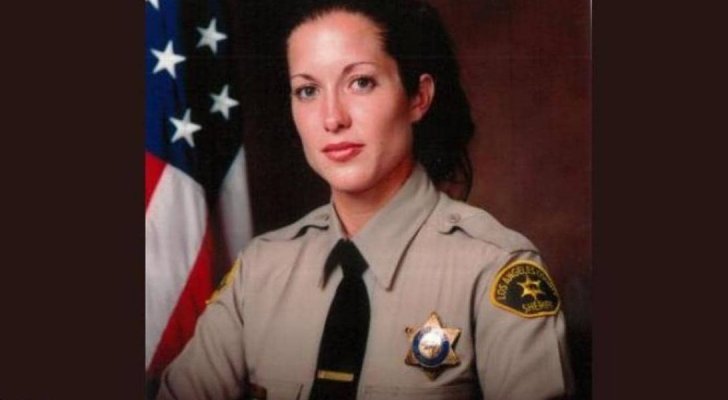 شرطية أمريكية تلقى حتفها بعد ثوان