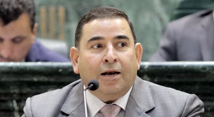 النائب الطعاني يصف ديوان الخدمة المدنية