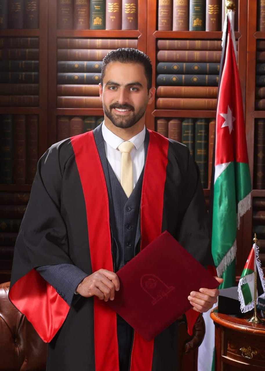 فخري الرشيد.. مبروك التخرج