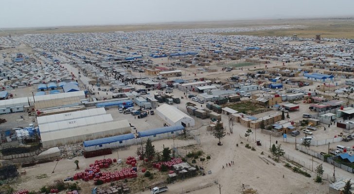 البرد والجوع يقتلان نحو 500 طفل