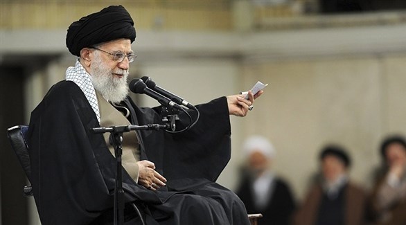 خامنئي يؤم خطبة الجمعة لأول مرة