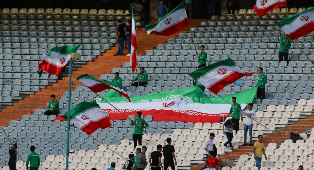 رئيس اتحاد كرة القدم الإيراني يعتبر