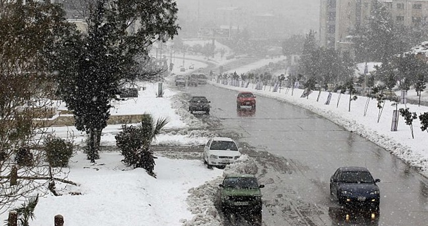 أجواء باردة وماطرة اليوم ومنخفض قطبي