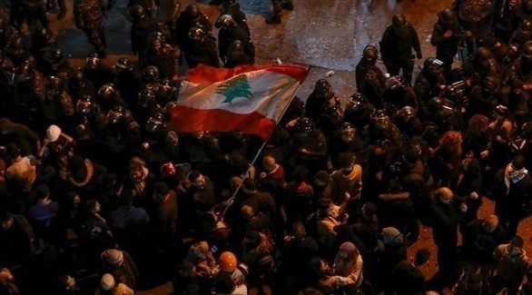 السندات اللبنانية تسجل أكبر تراجع لها