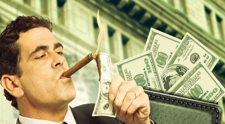 أصحاب المليارات يمتلكون أموالا تفوق ما