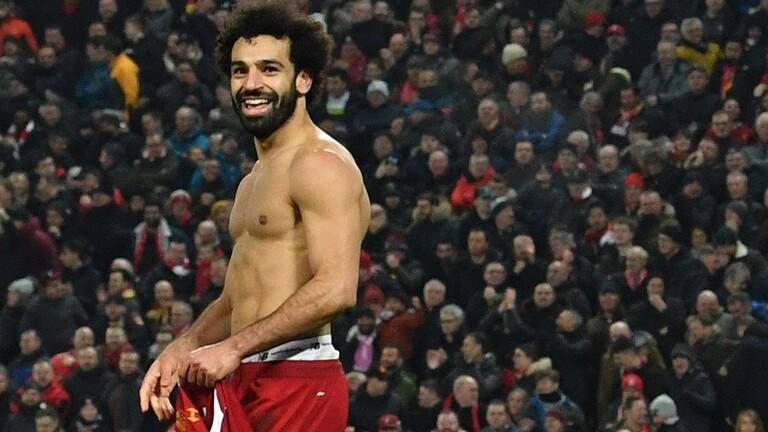 فنانة مصرية لصلاح: متقلعش الفانله تاني