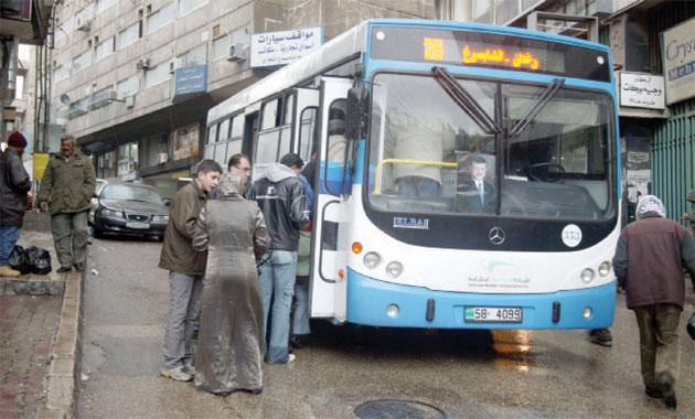 دعم النقل.. خبراء يدعون إلى إعادة