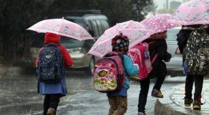 تأخير دوام مدارس الاربعاء.. أسماء