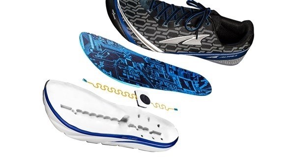 بطانة حذاء ذكية تنبهك للمخاطر المحتملة