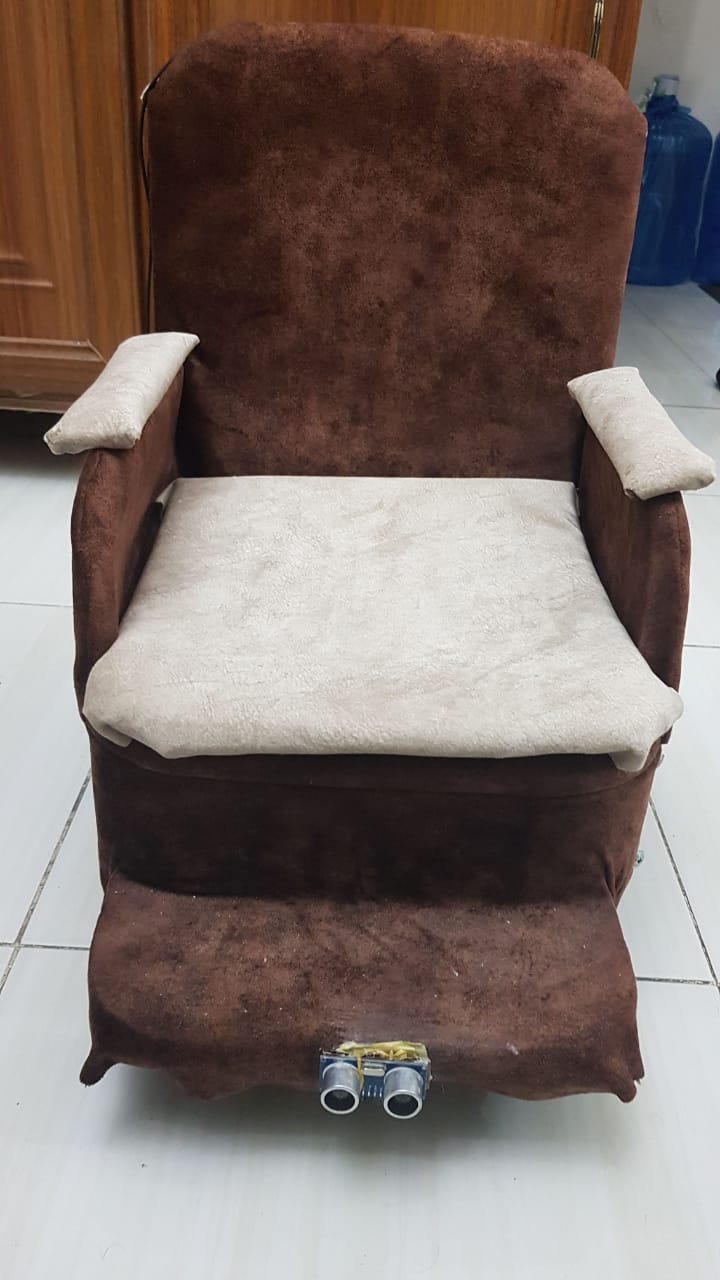 المركز الأول لطلبة جامعة عمان الأهلية