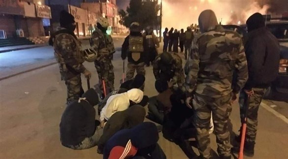 مجهولون يحرقون خيام المحتجين في البصرة