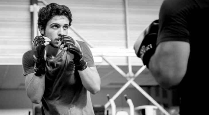 ولي العهد ينشر صورة بمناسبة اليوم