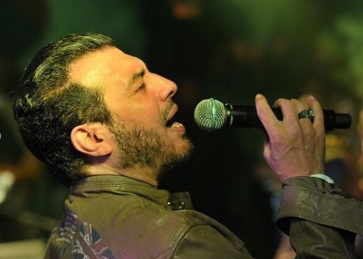 سر إحياء إيهاب توفيق حفلا غنائيا