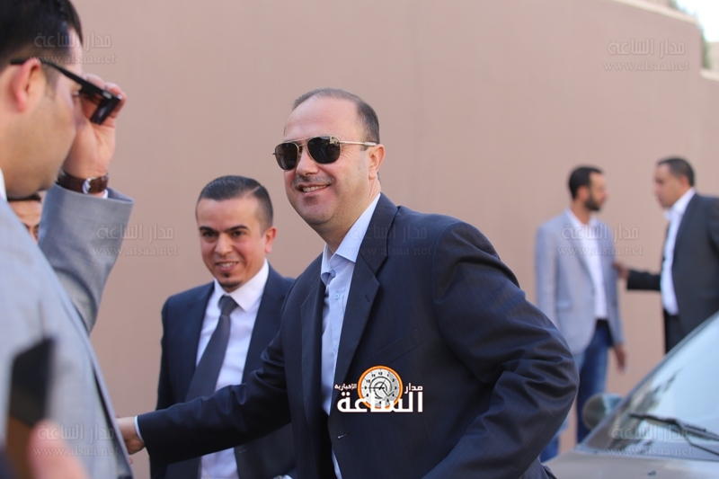 المومني يحذر ممن امتهنوا بث السلبية