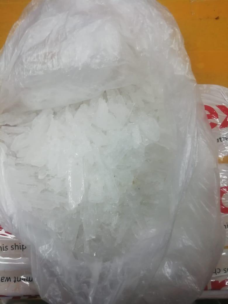 إحباط تهريب «الكريستال المخدر» داخل طرد