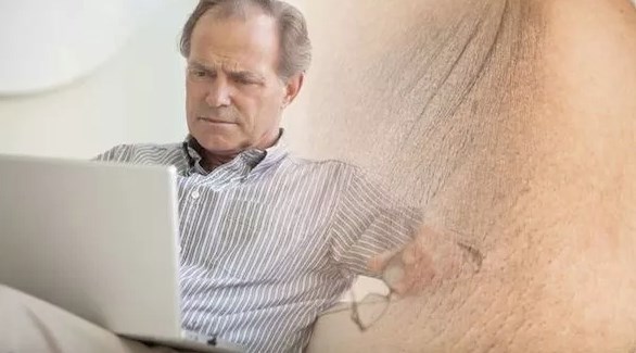 ماذا يخبر لون إبطيك عن حالتك