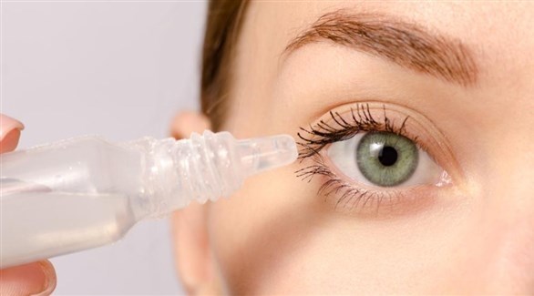 تحذير من مخاطر سيروم الرموش على